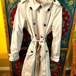 COPY - CLUB MONACO Trench Coat lightweight raincoat with all the cool features
